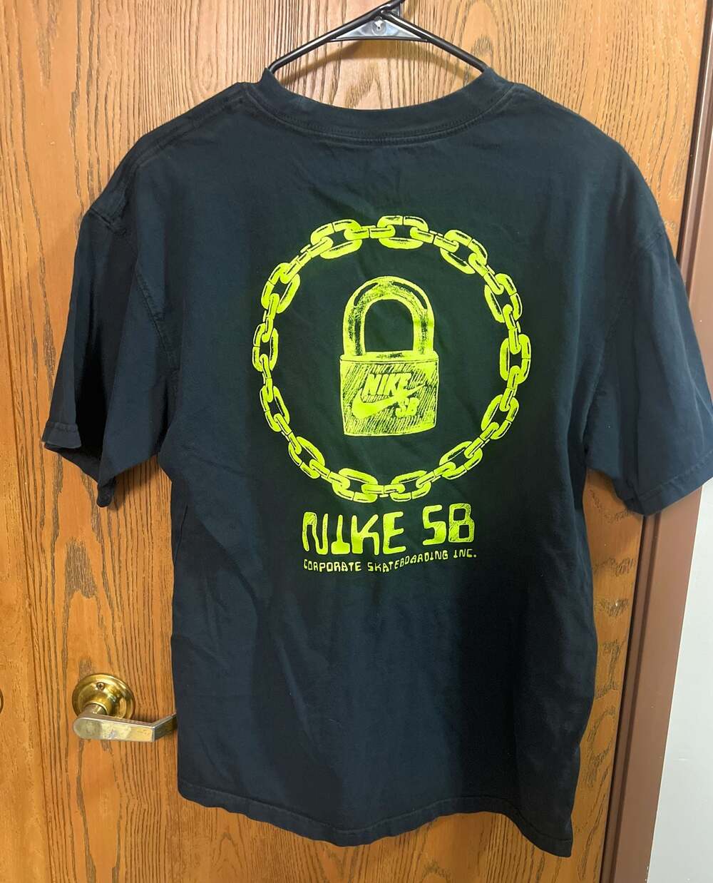 Nike SB On Lock Graphic T-shirt Men Relaxed Large Black Skate FJ1139 010